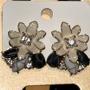 7 CHARMING SISTERS Cream and Black Floral Enamel & Rhinestone Statement Earrings
